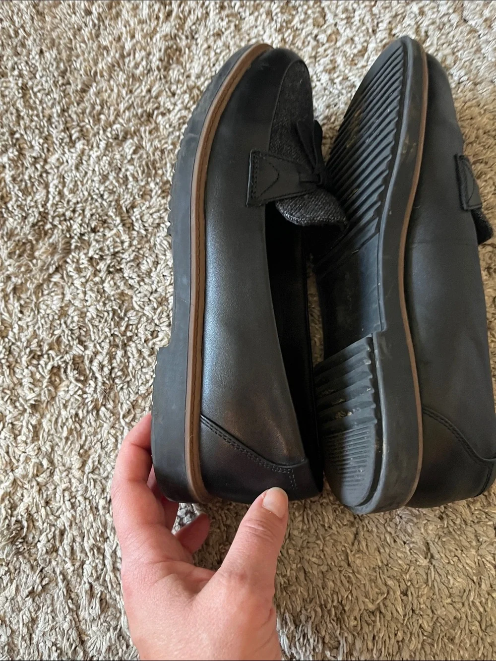 Clarks Womans Raisie Foster Leather Loafers Womens 8.5 Black Slip On Loafers